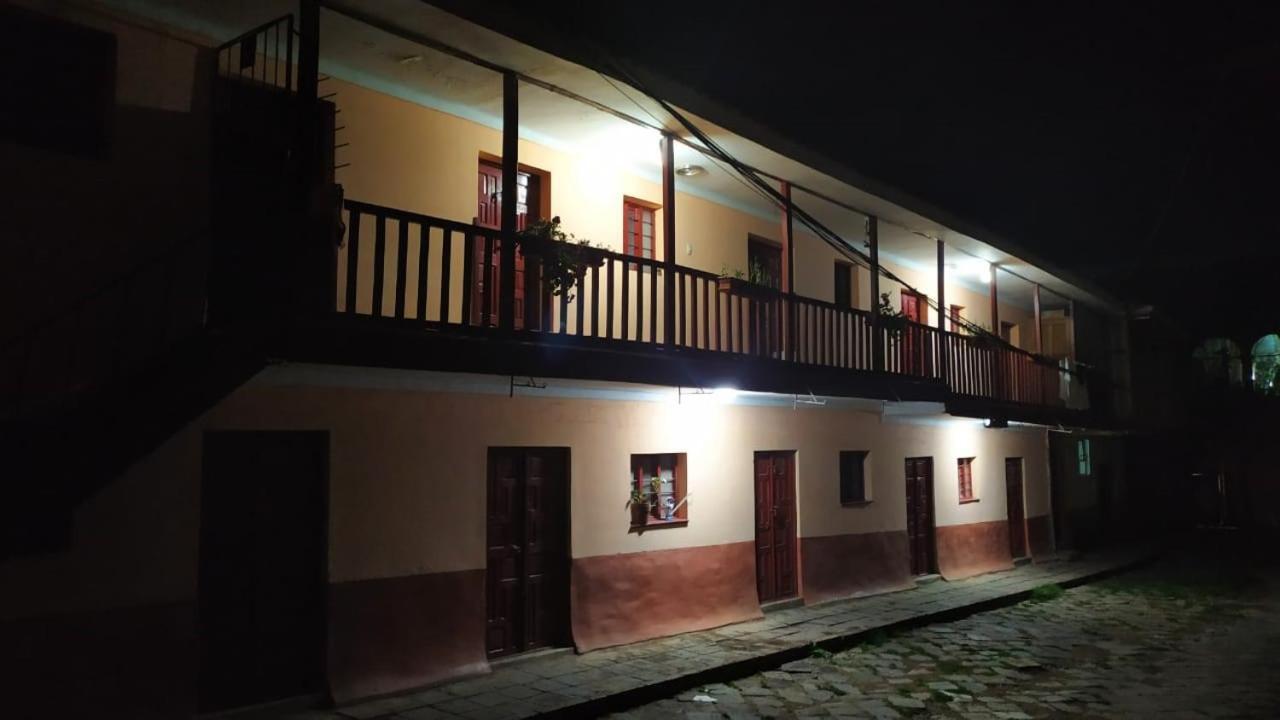 Anais y Nicolas Hostel Cuzco Exterior foto